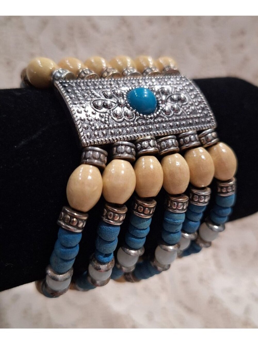 NWT Sonoma Life + Style Beaded Stretch Bracelet Beige & Blue Multi-Row